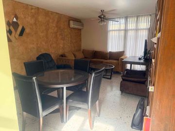 CASA EN VENTA EN VILLA LOS PINOS, MONTERREY ZONA CONTRY  A 5 MIN DEL TEC.