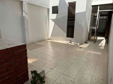 CASA EN VENTA EN VILLA LOS PINOS, MONTERREY ZONA CONTRY  A 5 MIN DEL TEC.