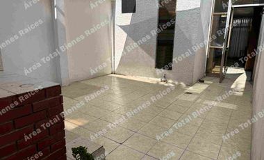 EN VENTA CASA DE 4 RECÁMARAS CON POTENCIAL DE CRECIMIENTO. UBICADA EN VILLA LOS PINOS, CERCA TEC DE MONTERREY