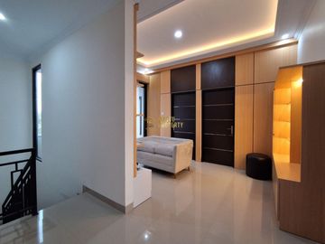 RUMAH MEWAH DALAM CLUSTER CANTIK DI PURWOMARTANI KALASAN