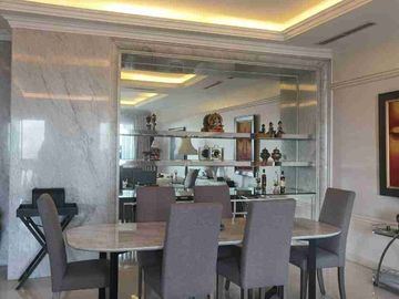UNIR 4BR DI BELLEZZA PERMATA HIJAU INI DIJUAL DENGAN FASILITAS PREMIUM SEMI FURNISHED LOKASI SUPER STRATEGIS