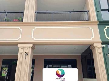 Di sewa Ruko tematik 3 lantai ukuran ada rooftop cocok untuk cafe dan usaha lainnya hadap utara lokasi strategis dan ramai sebrang kampung seafood di sedayu city kelapa gading jakarta utara