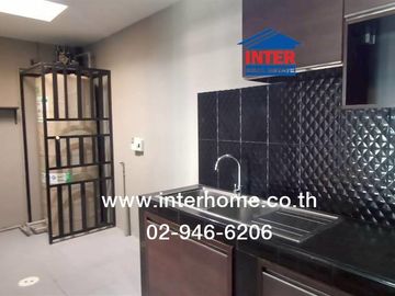 2-storey townhouse, 18.5 sq m., Q District Village, Suksawat 76, Soi Suksawat 76, Suksawat Road, Suksawat Road Soi 76, Phra Pradaeng, Samut Prakan