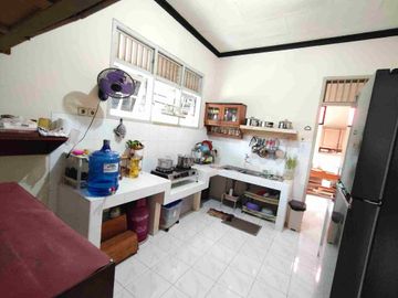Rumah megah bonus tanah kosong Purbalingga.