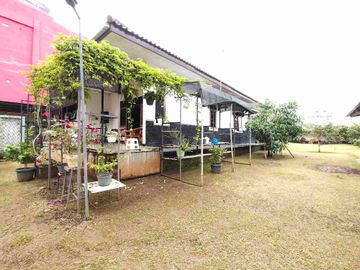 Rumah megah bonus tanah kosong Purbalingga.