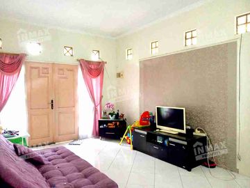 Rumah Hook  Griya SHANTA, Soekarno Hatta, dekat Kampus UB, Polinema, Pusat bisnis dan kuliner