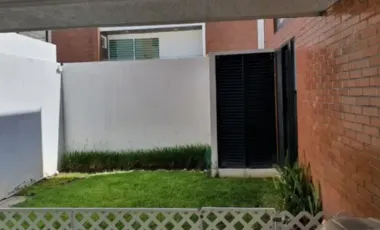CASA A LA VENTA EN CAMINO REAL DE LOS CIPRESES, CHOLULA, PUEBLA