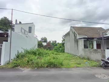 tanah lus kecil ideal untuk hunian atau kost di kaliurang km 14 uii