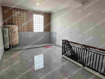 RUMAH BARU SIAP HUNI DI PERUM BOJONG RAWALUMBU BEKASI