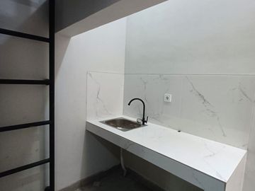 RUMAH DI 7A GADING SERPONG