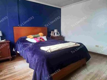 VENDO CASA 3 DORMITORIOS + SUITE