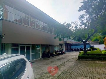 Rumah Kantor lokasi strategis di Kebayoran Baru, Jakarta Selatan