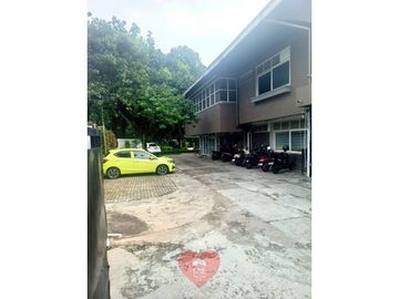 Rumah Kantor lokasi strategis di Kebayoran Baru, Jakarta Selatan