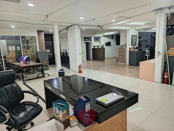 Rumah Kantor lokasi strategis di Kebayoran Baru, Jakarta Selatan