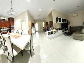 WTS / Dijual Rumah Maxwell Scientia Summarecon Serpong 10x18 Semi Furnish Rapi