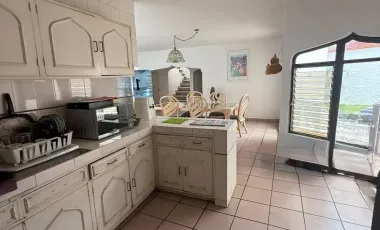 Lomas De Cortes Cuernavaca Casa Para Modernizar A Tu Gusto 4 R.