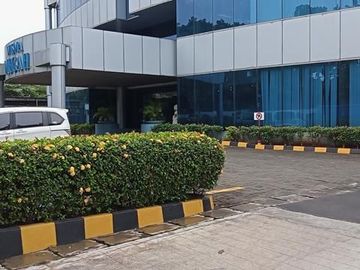 Sewa Kantor Wisma Megah 67M2 Bare Area Jakarta Utara