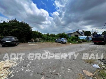 Tanah Kebo Iwa Selatan Denpasar Barat