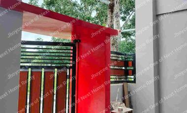 Powered by Solar Panel and Big WaterTank / 3 + 1 BRs and 3 T&B with Swimming Pool and Modern Kitchen Sink (powered by Water Filter Device)