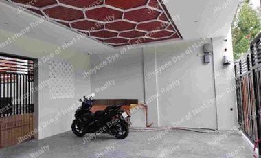 Powered by Solar Panel and Big WaterTank / 3 + 1 BRs and 3 T&B with Swimming Pool and Modern Kitchen Sink (powered by Water Filter Device)