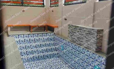 Powered by Solar Panel and Big WaterTank / 3 + 1 BRs and 3 T&B with Swimming Pool and Modern Kitchen Sink (powered by Water Filter Device)