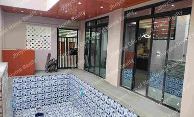 Powered by Solar Panel and Big WaterTank / 3 + 1 BRs and 3 T&B with Swimming Pool and Modern Kitchen Sink (powered by Water Filter Device)