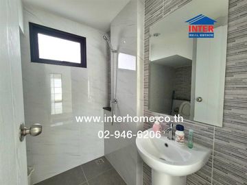 Two-story detached house, 72.5 sq.w., Grand Sivarom Village, Sukhumvit-Bang Pu, near Bang Pu Industrial Estate and Bang Pu Beach Resort, Samut Prakan.