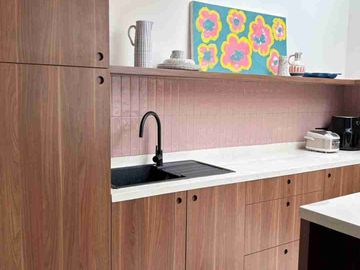 Jual Rumah 3 Lantai Siap Huni Dekat Mall BSD Provence Suites, Ea