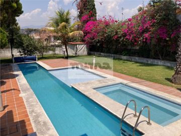 Casa en VENTA | Lomas de Cocoyoc