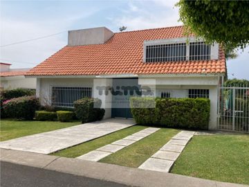 Casa en VENTA | Lomas de Cocoyoc