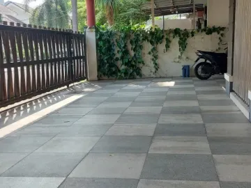 Rumah Hook Besar murah dalam cluster Harapan Indah bekasi