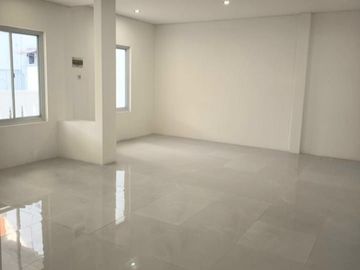 Rumah Kawasan Bsd City Villa Melati Mas Kondisi Rapih Baru Renovasi
