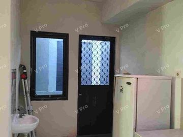 dijual cepat rumah siap huni di tanjung bunga dekat TSM mall semi furnish