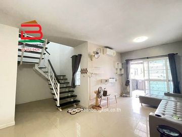 ทาวน์โฮม หมู่บ้านพฤกษา 116 (ใกล้มหาลัยเทคโนโลยีราชมงคลธัญบุรี) เนื้อที่ 17.4 ตรว. อำเภอคลองหลวง ปทุมธานี