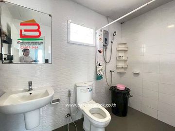 ทาวน์โฮม หมู่บ้านพฤกษา 116 (ใกล้มหาลัยเทคโนโลยีราชมงคลธัญบุรี) เนื้อที่ 17.4 ตรว. อำเภอคลองหลวง ปทุมธานี