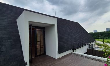 DIJUAL RUMAH BARU HIGH SPEK DIAN ISTANA, SURABAYA BARAT