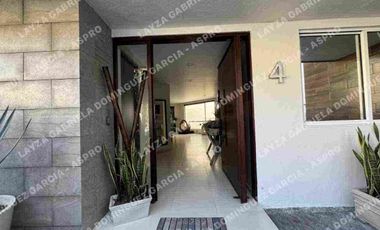 Se vende casa Lomas de Bellavista