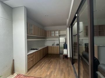 Rumah Cantik Semi Furnished siap huni di Summarecon Bandung Cluster Flora
