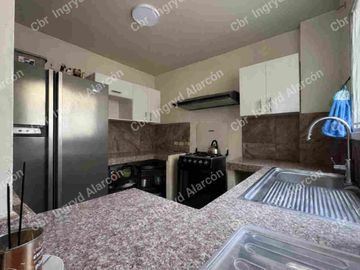 EN VENTA CASA DE DOS PLANTAS URBANIZACIÒN VILLA BONITA / MI LOTE 2