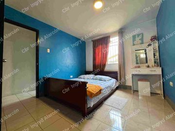 EN VENTA CASA DE DOS PLANTAS URBANIZACIÒN VILLA BONITA / MI LOTE 2