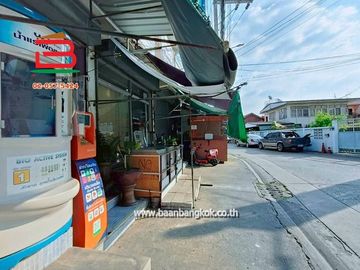 บ้านพร้อมห้องเช่า ซอยงามวงศ์วาน 9 แยก 2 (ซ.แว่นตา) เนื้อที่ 56 ตรว. ถนนงามวงศ์วาน ตำบลบางเขน อำเภอเมืองนนทบุรี จังหวัดนนทบุรี