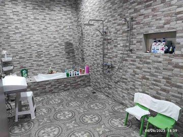 JUAL RUMAH 200m2 sudah renov di PHG Gading Serpong
