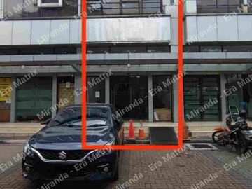 Murah nih Ruko 3 lantai Avenue JGC Lokasi Strategis parkiran luas bisa KPR