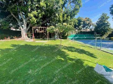 VENTA Ó RENTA CASA EN ZONA DORADA COL. DELICIAS, CUERNAVACA MOR.