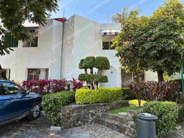 VENTA Ó RENTA CASA EN ZONA DORADA COL. DELICIAS, CUERNAVACA MOR.