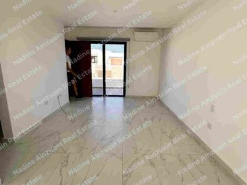 SE VENDE CASA EN RESIDENCIAL RÍO BY CUMBRES CANCÚN, EXCELENTE DISTRIBUCIÓN Y DISEÑO. 3 RECÁMARAS + FAMILY ROOM, ALBERCA,AMENIDADES, SEGURIDAD 24 HORAS.