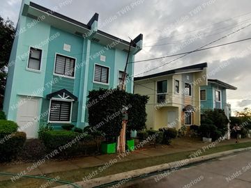 For Sale  TOWNHOUSE 2 STOREY Single-Family house  at Longos Malolos City, Bulacan