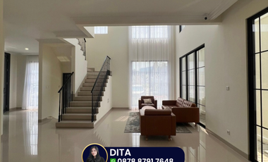 Bellefont East Rumah Mewah Konsep Paris Eropa Classic 3 Lantai