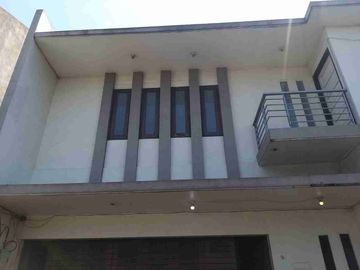 Dijual Cepat Rumah di Mainroad Komplek Batununggal Indah II Harga Dibawah Pasar