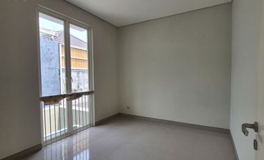 Dijual Rumah CitraLand The GreenLake blok CM